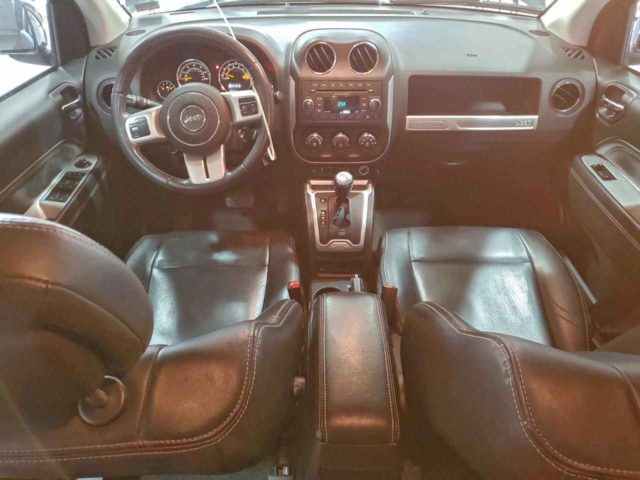 2017 JEEP COMPASS LATITUDE photo 8