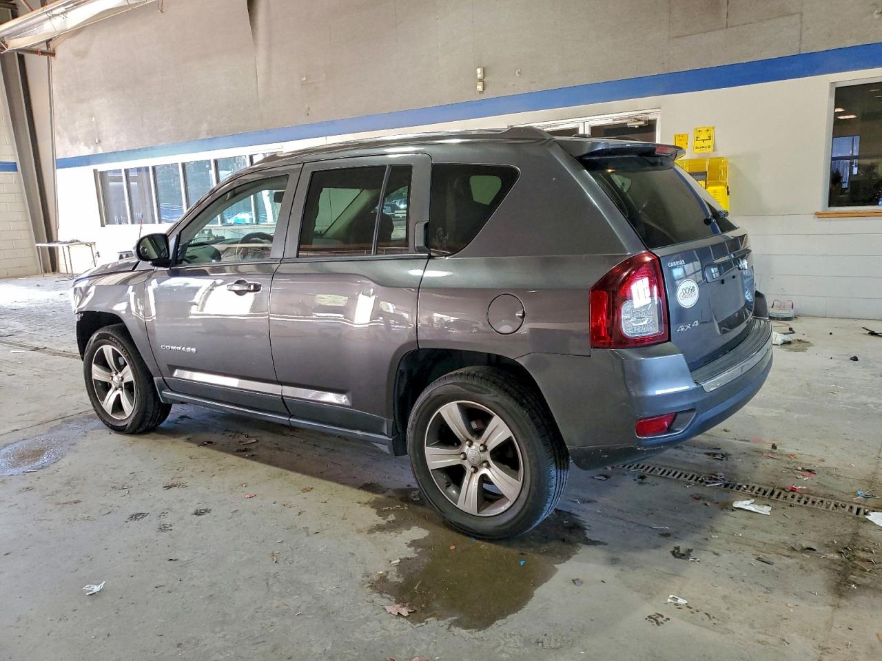 2017 JEEP COMPASS LATITUDE photo 2