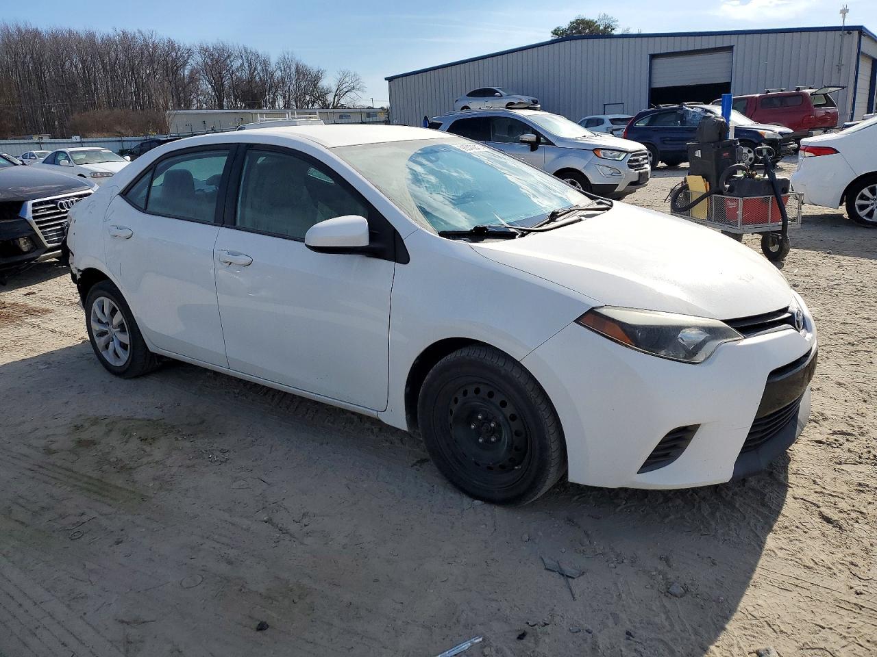 2015 TOYOTA COROLLA L photo 4