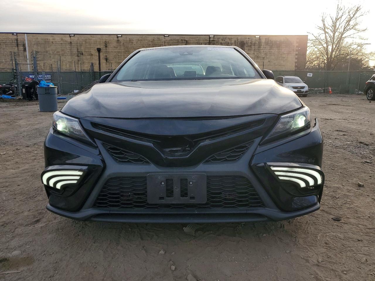 2022 TOYOTA CAMRY SE photo 5