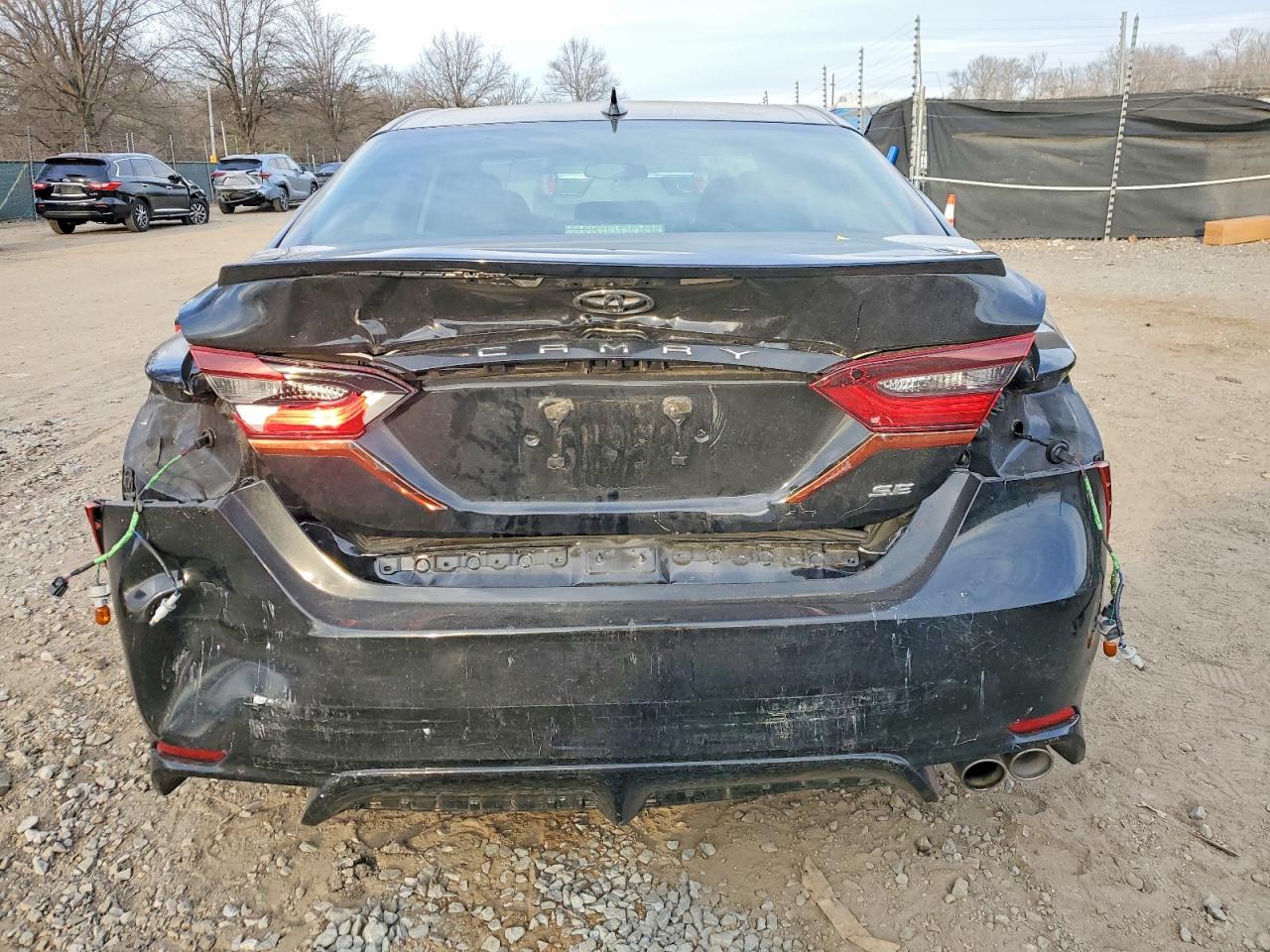 2022 TOYOTA CAMRY SE photo 6