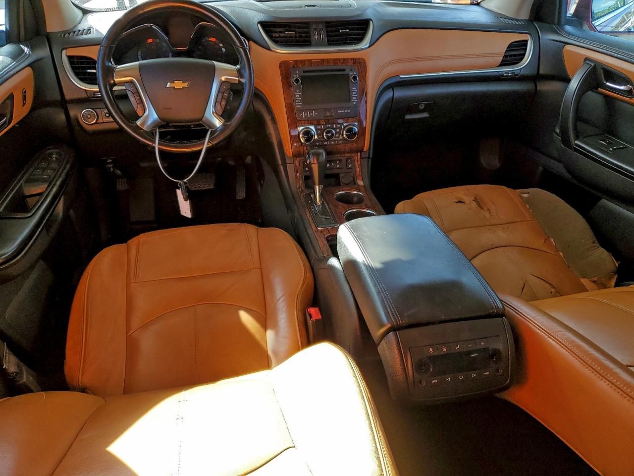 2014 CHEVROLET TRAVERSE LT photo 8