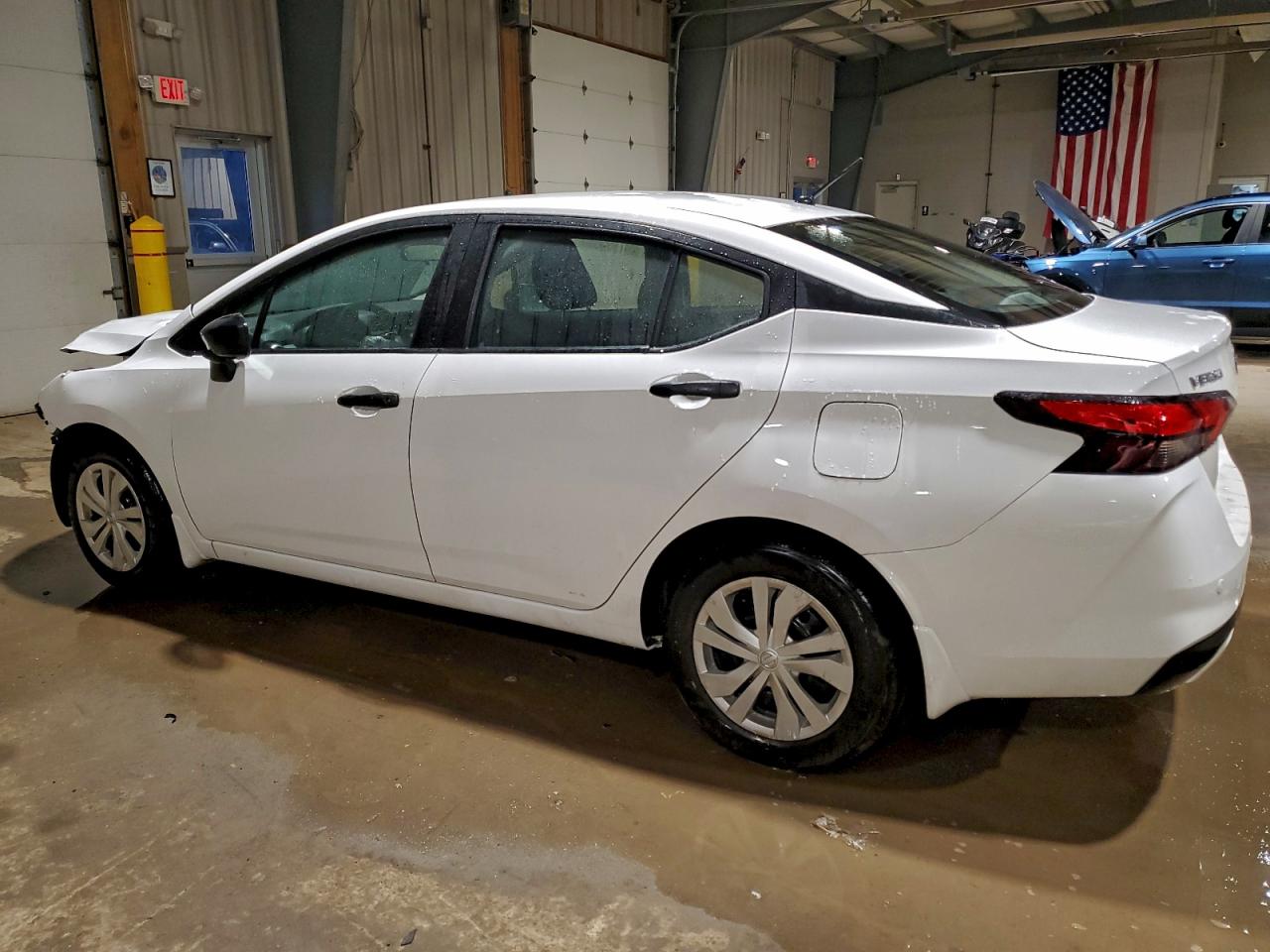 2025 NISSAN VERSA S photo 3