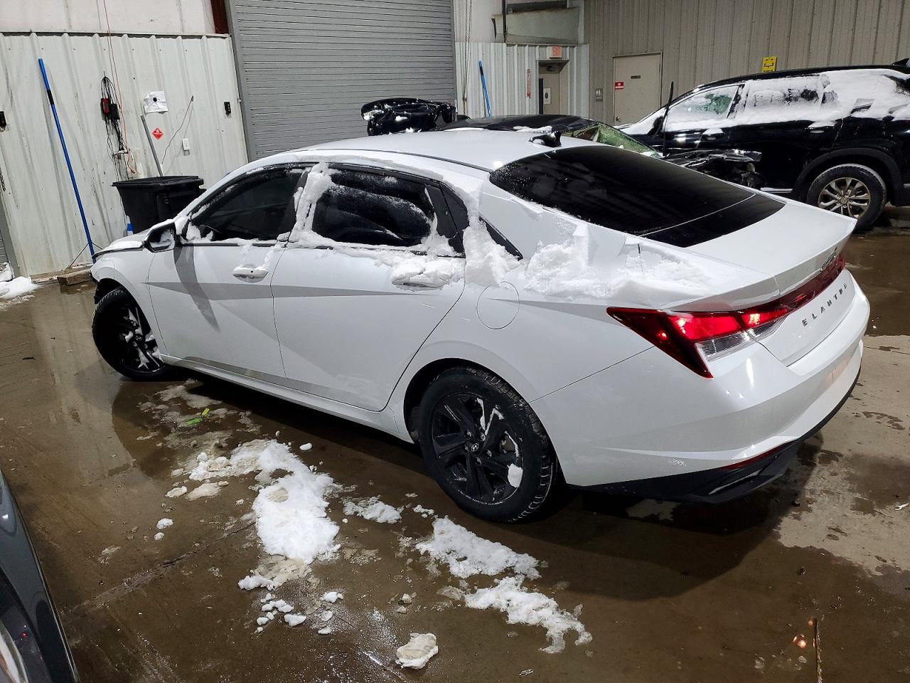 2021 HYUNDAI ELANTRA SEL photo 2