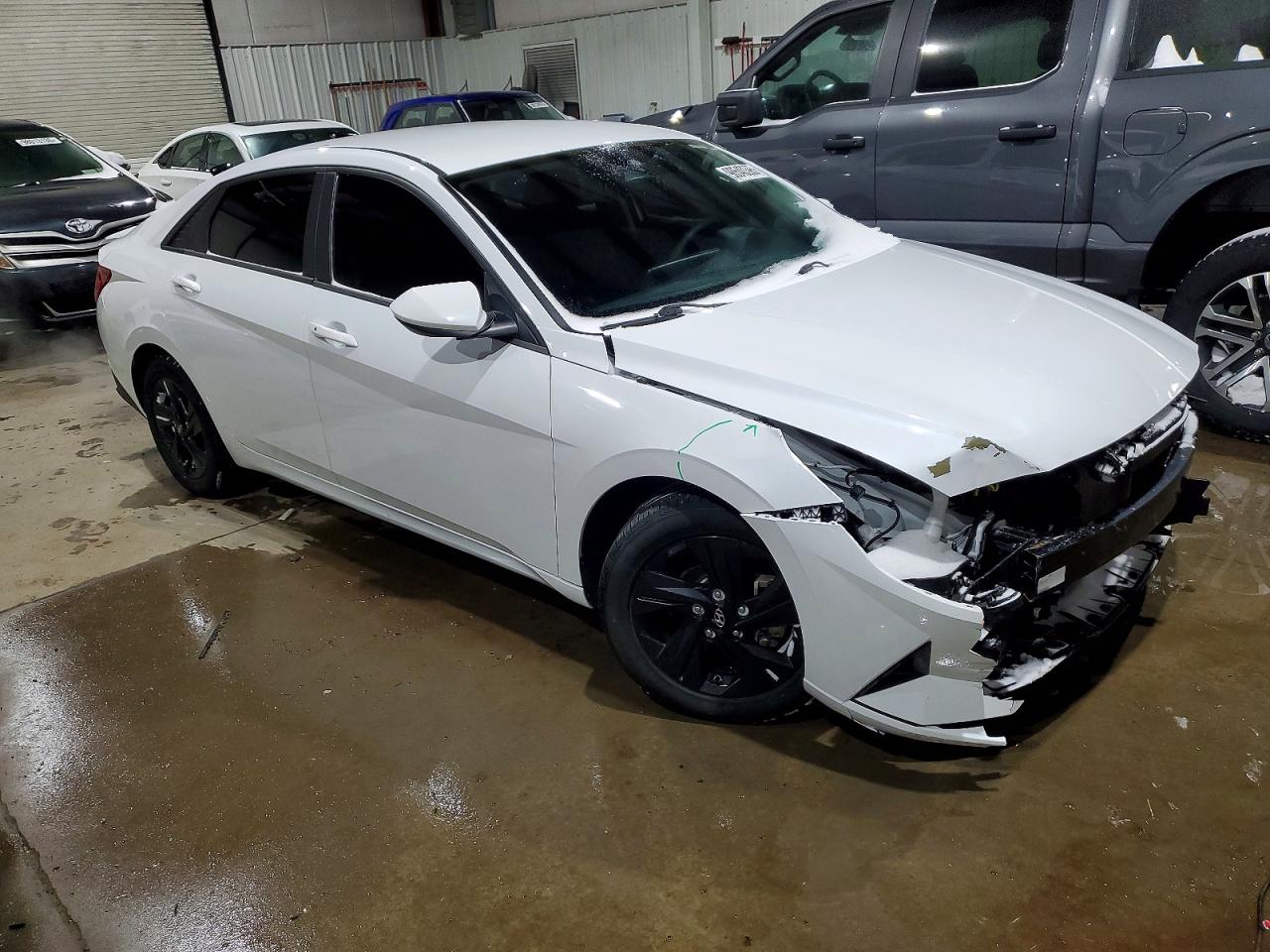 2021 HYUNDAI ELANTRA SEL photo 4