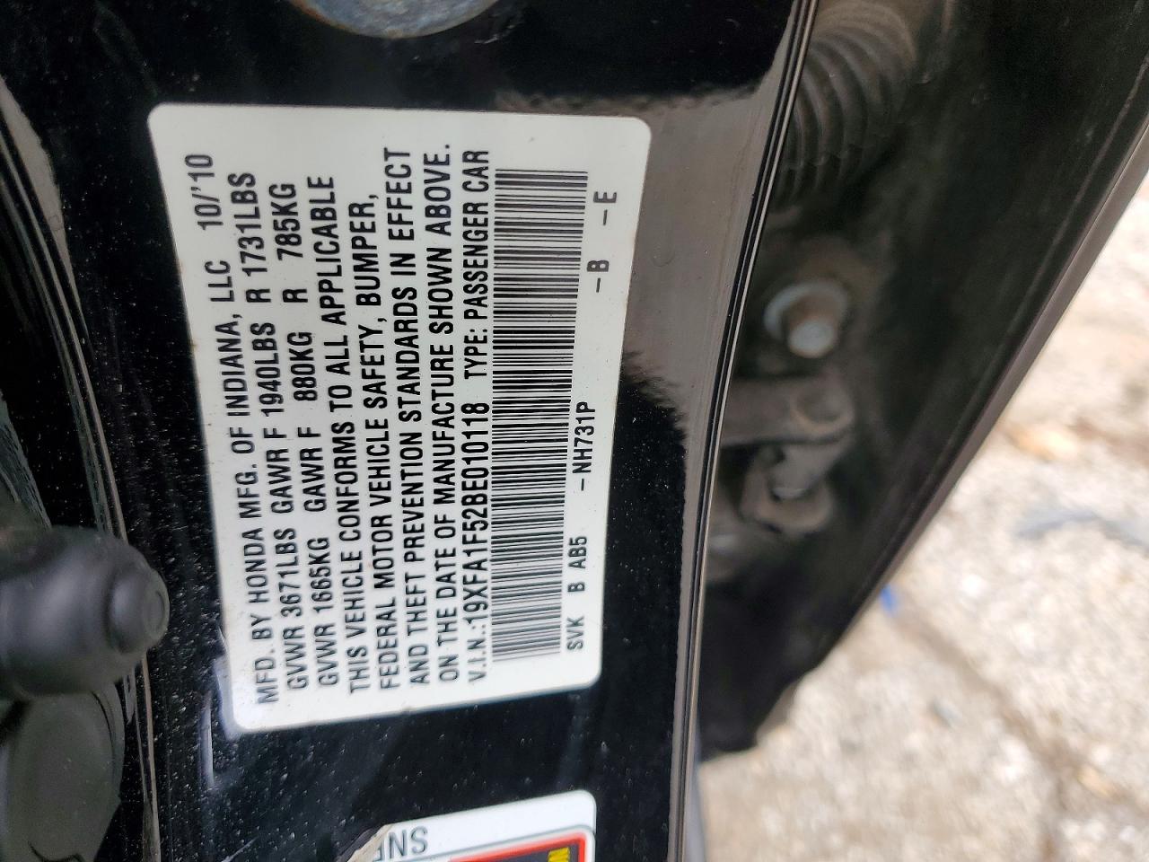 2011 HONDA CIVIC LX photo 12
