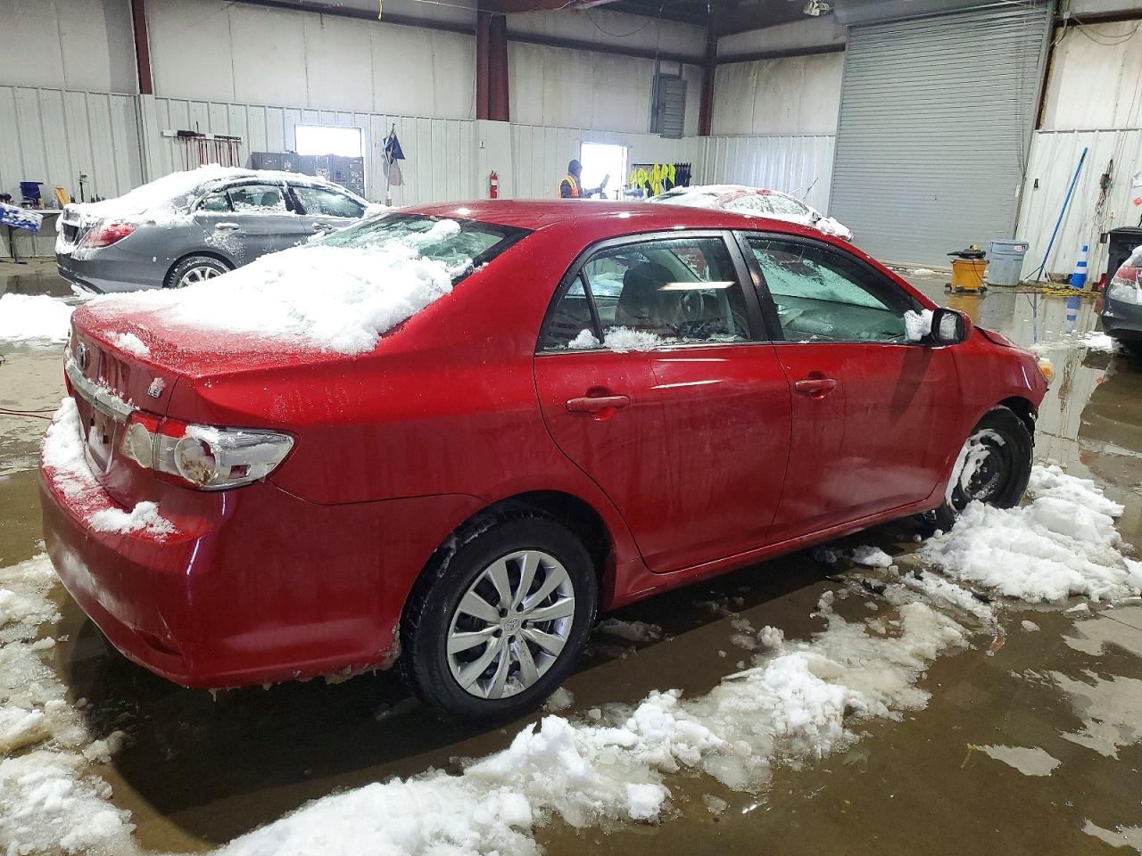 2013 TOYOTA COROLLA BASE photo 3