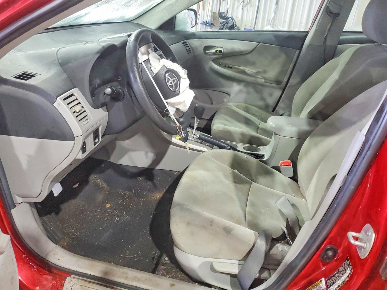 2013 TOYOTA COROLLA BASE photo 7