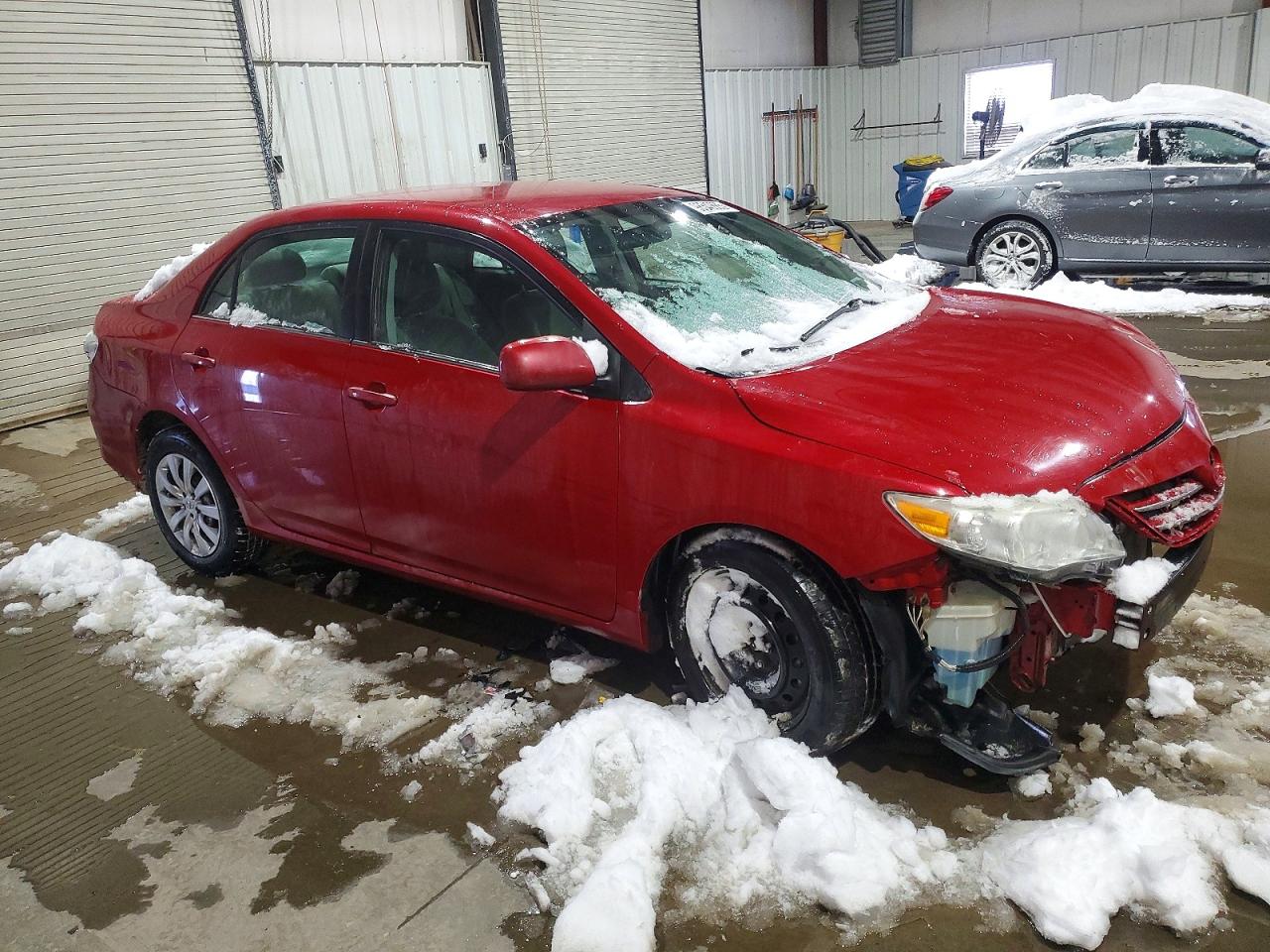 2013 TOYOTA COROLLA BASE photo 4