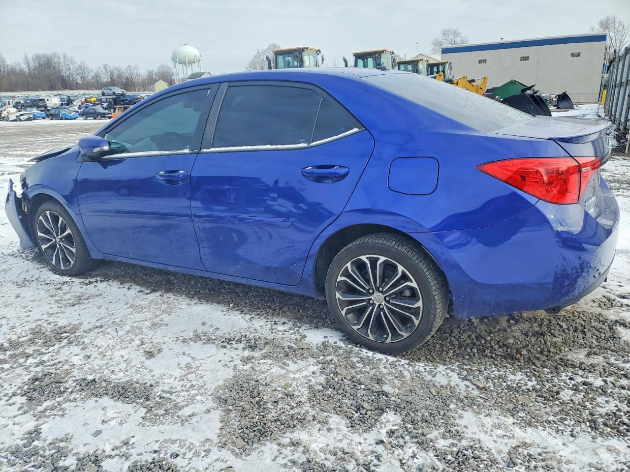 2017 TOYOTA COROLLA L photo 3