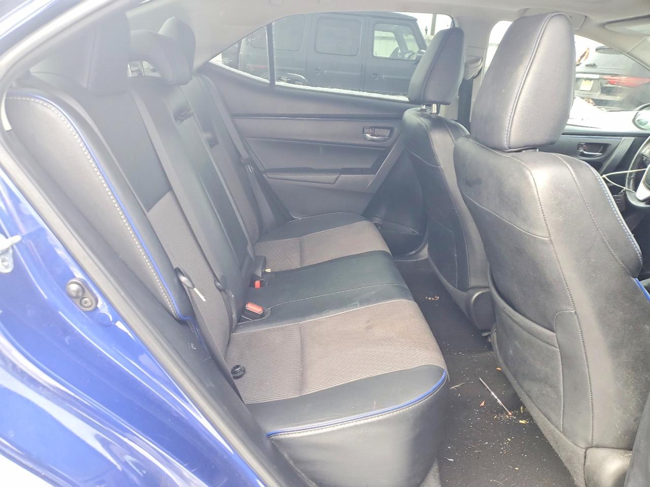 2017 TOYOTA COROLLA L photo 19