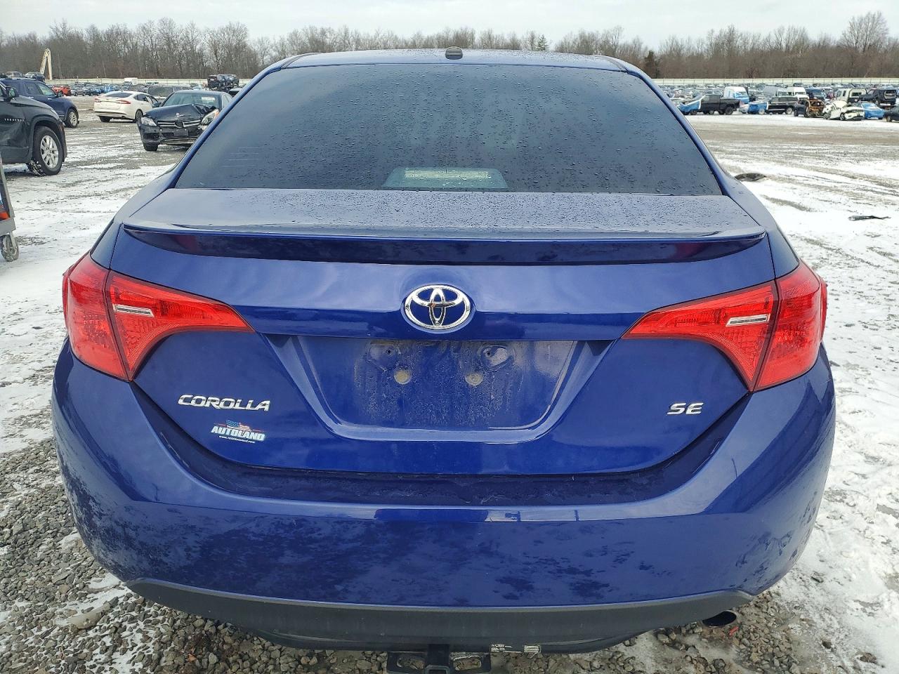 2017 TOYOTA COROLLA L photo 11