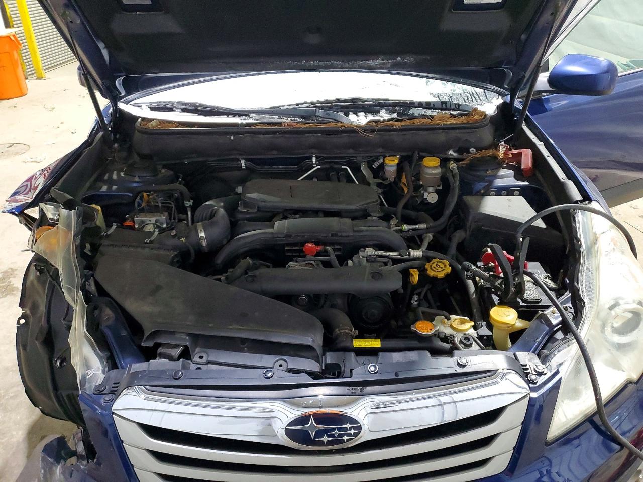 2010 SUBARU OUTBACK 2.5I PREMIUM photo 21