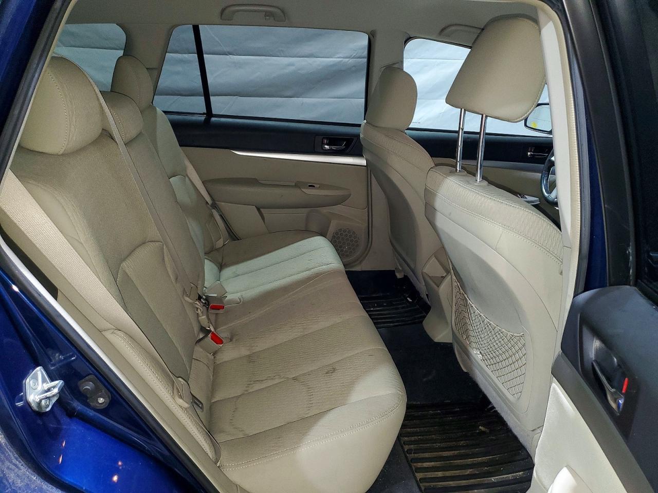 2010 SUBARU OUTBACK 2.5I PREMIUM photo 19