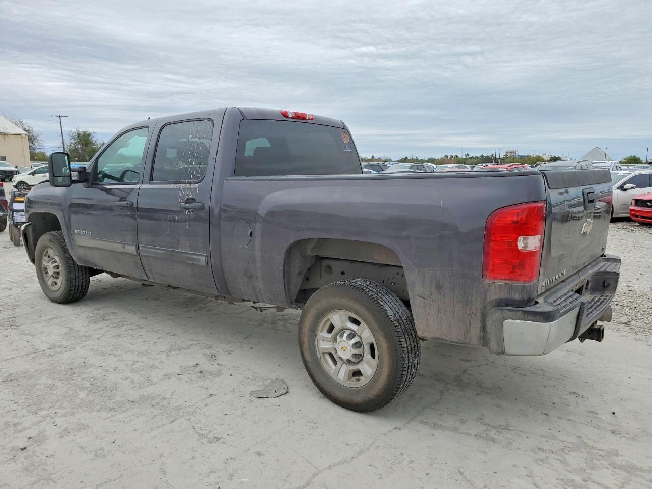 2010 CHEVROLET SILVERADO K2500 HEAVY DUTY LT photo 2
