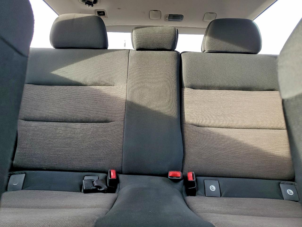 2005 SUBARU LEGACY 2.5I photo 10