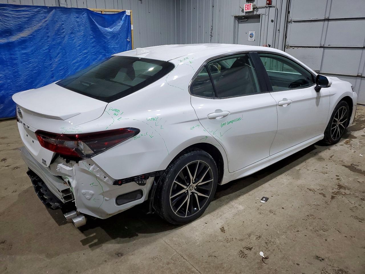 2024 TOYOTA CAMRY SE NIGHT SHADE photo 3