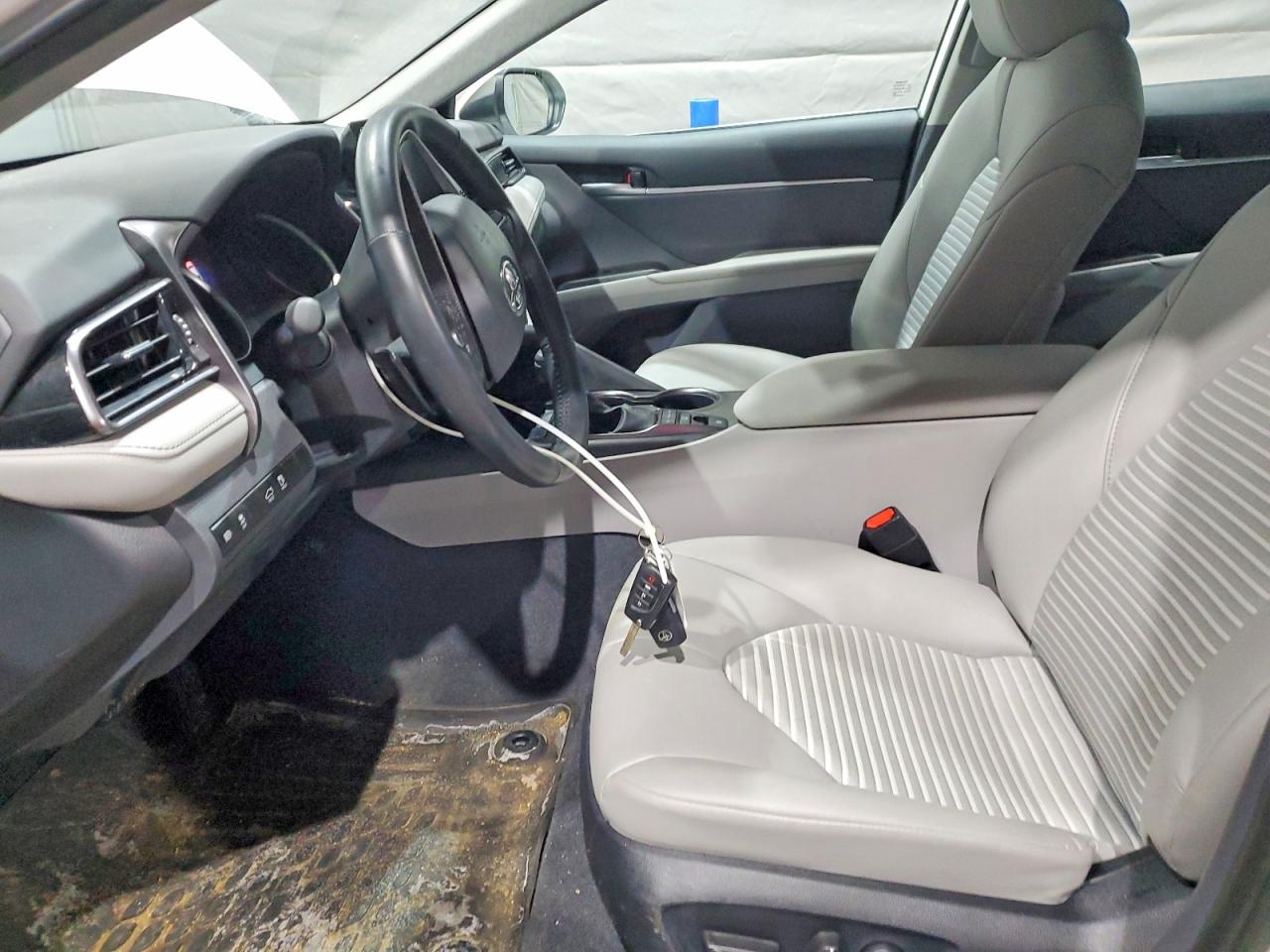 2024 TOYOTA CAMRY SE NIGHT SHADE photo 7