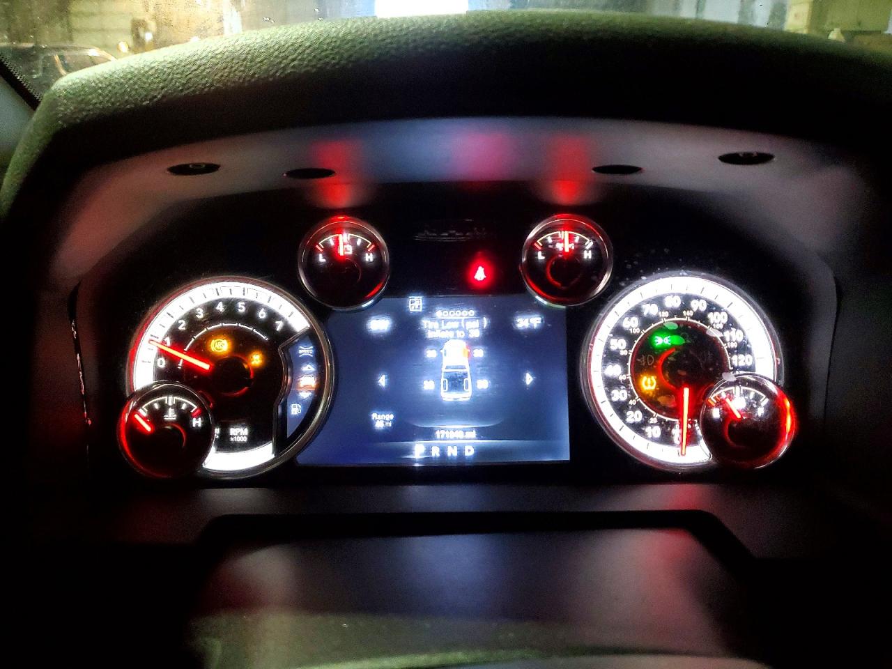 2013 RAM 1500 SLT photo 25