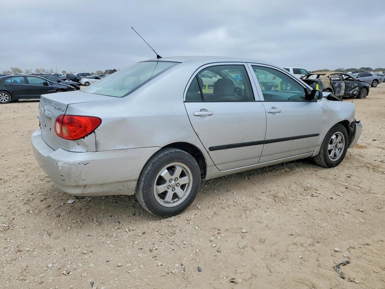 2007 TOYOTA COROLLA CE photo 3