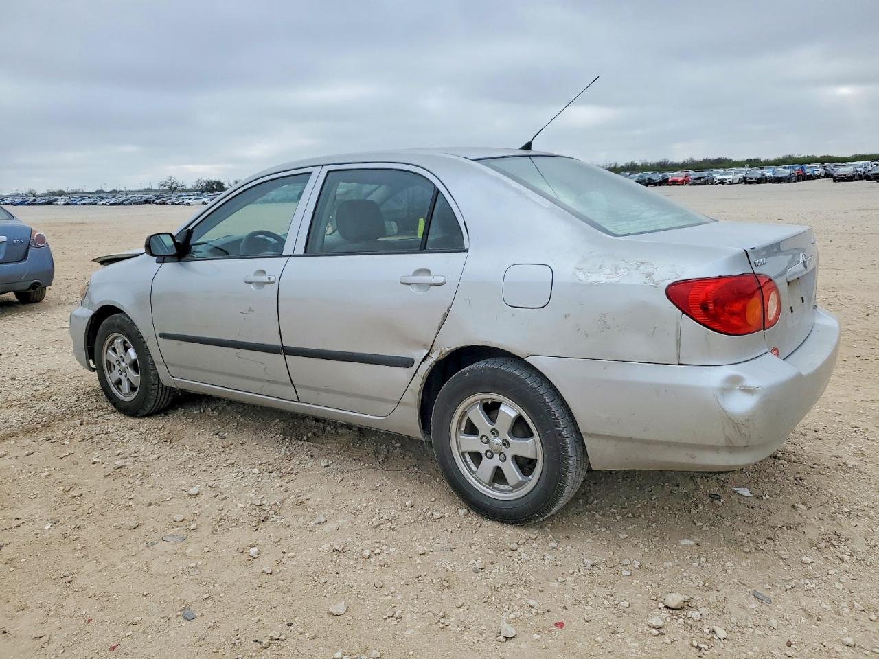 2007 TOYOTA COROLLA CE photo 2