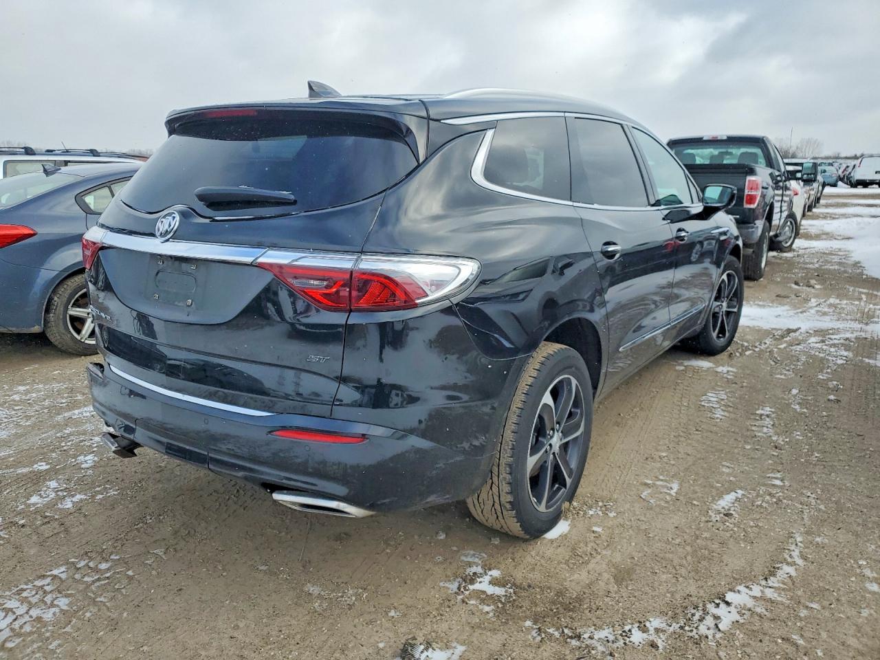 2022 BUICK ENCLAVE ESSENCE photo 3