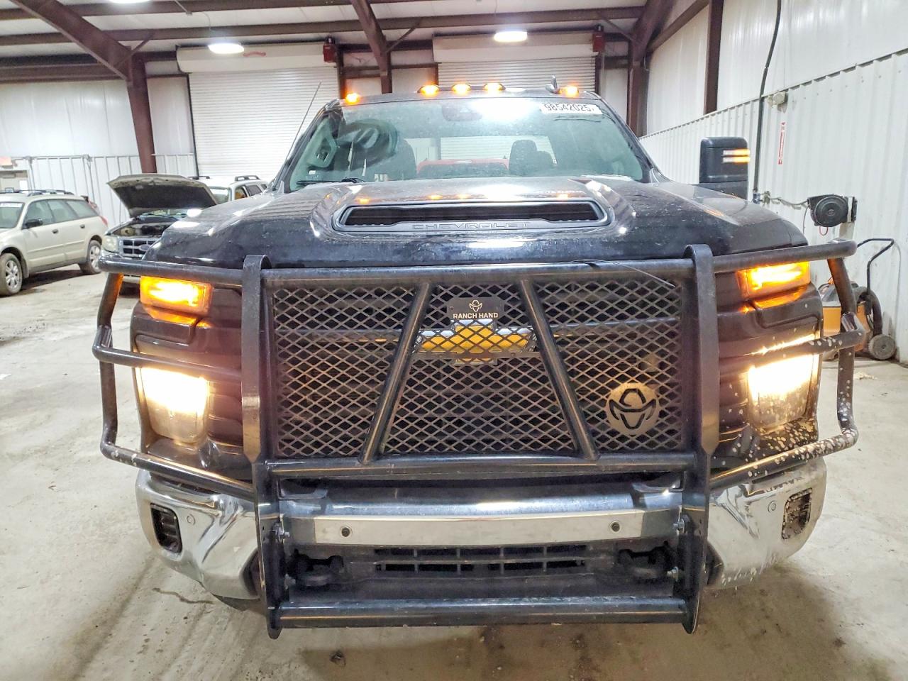 2025 CHEVROLET SILVERADO K2500 HEAVY DUTY photo 5