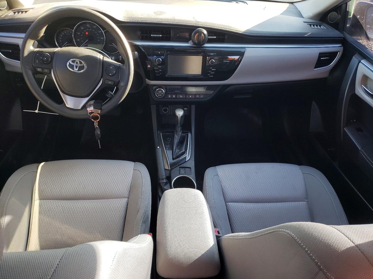 2014 TOYOTA COROLLA L photo 8