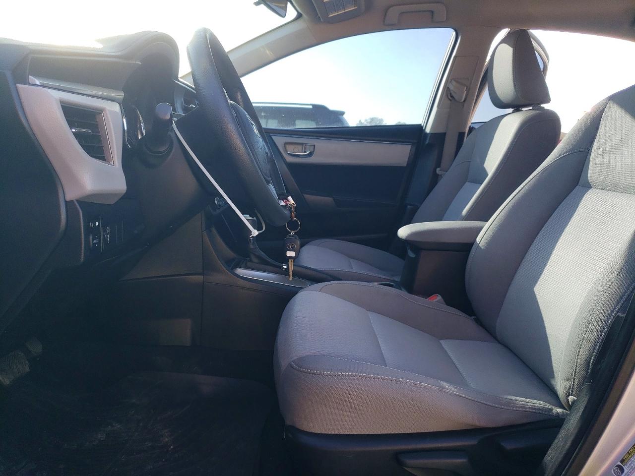 2014 TOYOTA COROLLA L photo 7