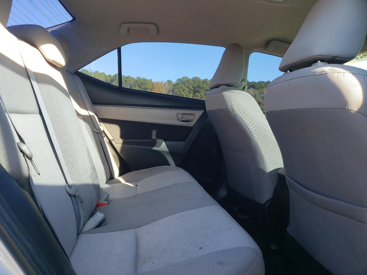 2014 TOYOTA COROLLA L photo 10