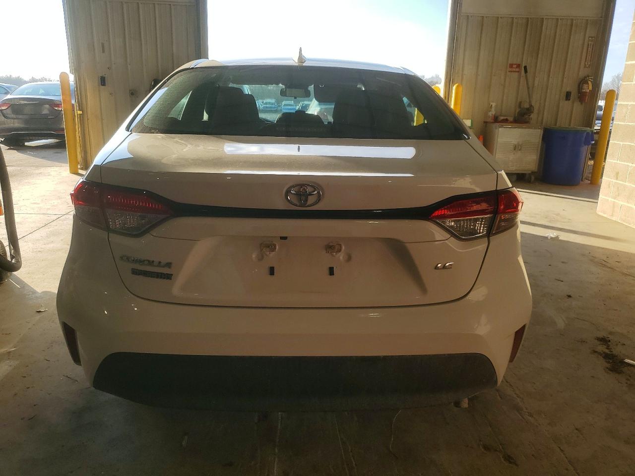 2023 TOYOTA COROLLA LE photo 11