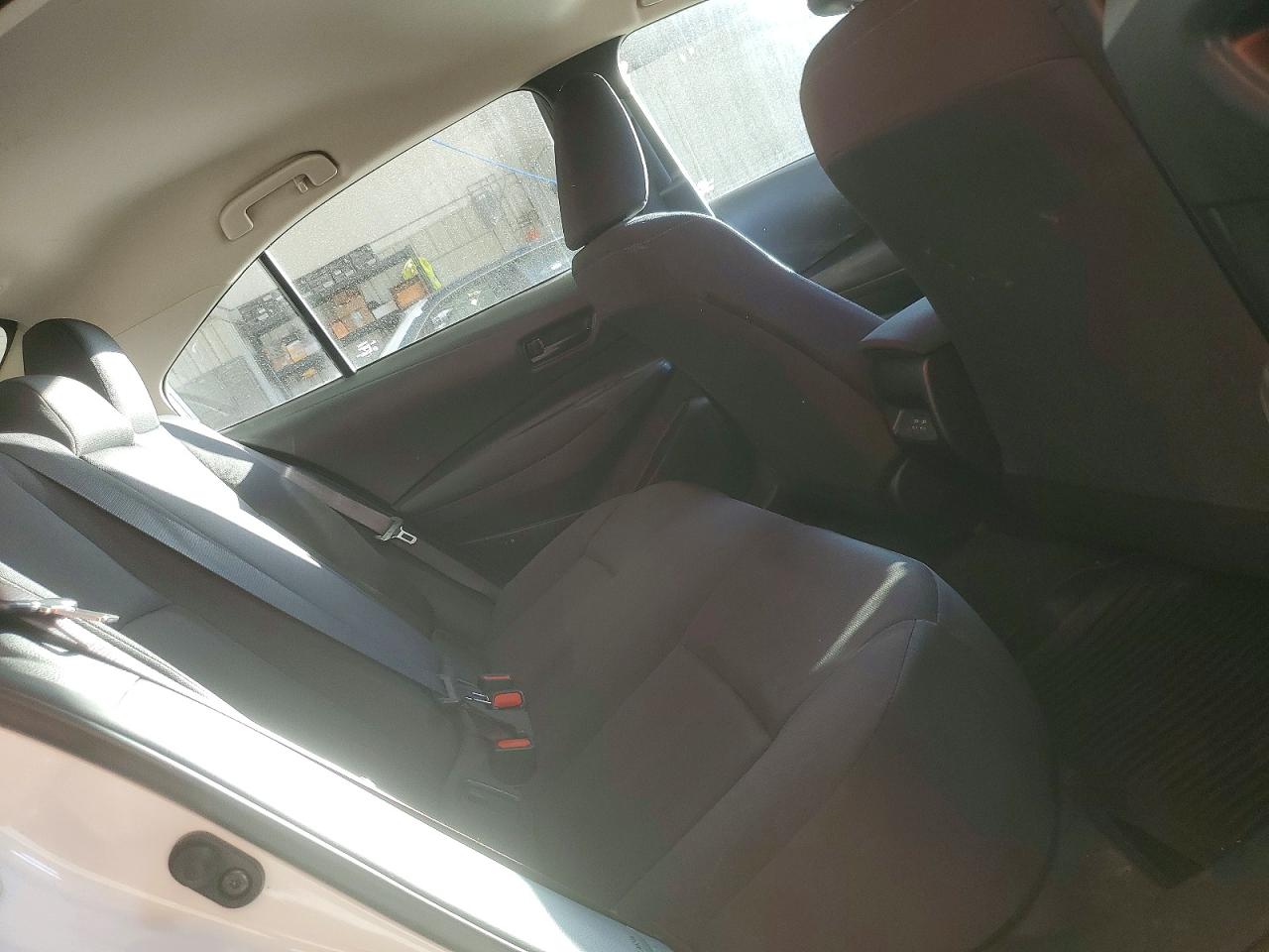 2023 TOYOTA COROLLA LE photo 19