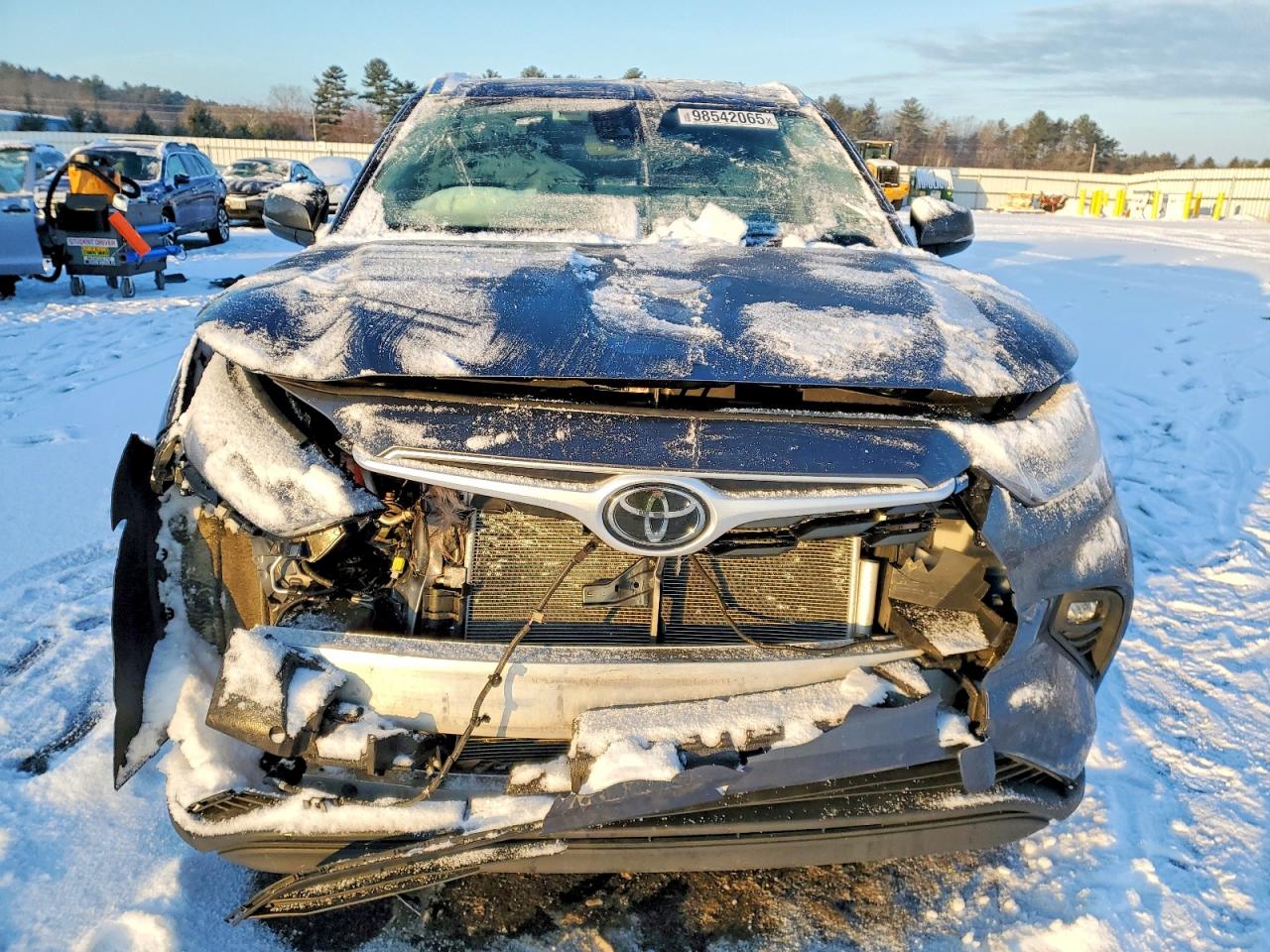 2021 TOYOTA HIGHLANDER XLE photo 5