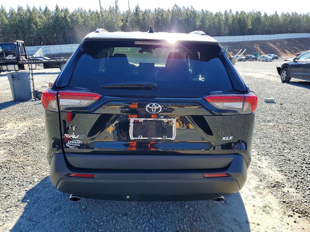 2022 TOYOTA RAV4 XLE PREMIUM photo 6