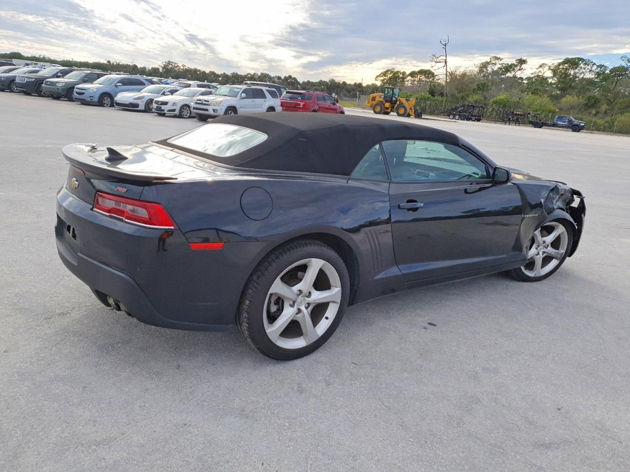 2015 CHEVROLET CAMARO LT photo 3
