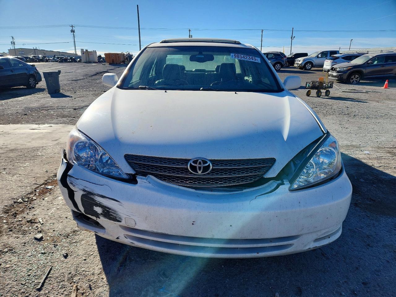 2002 TOYOTA CAMRY LE photo 5
