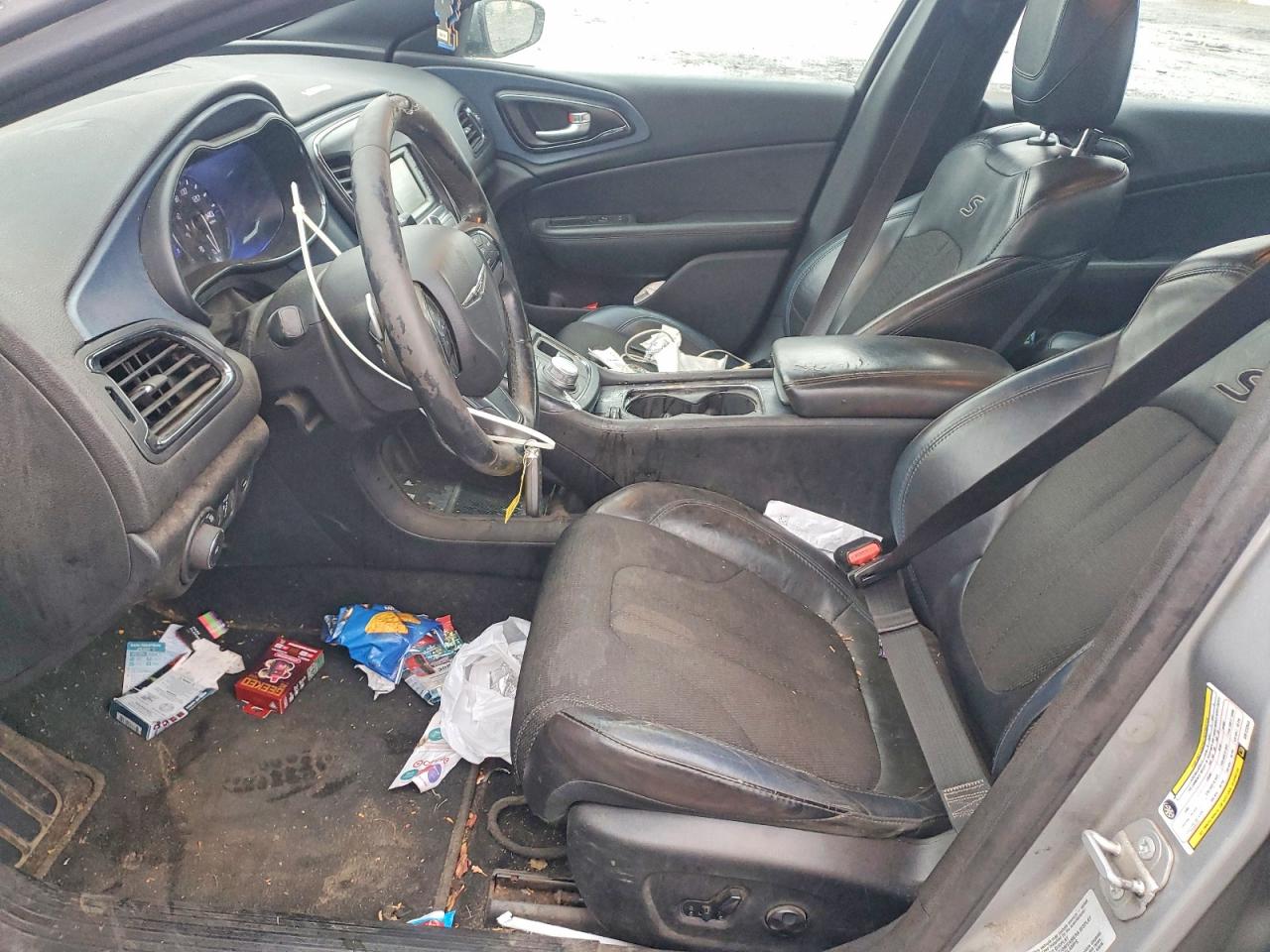 2016 CHRYSLER 200 S photo 7