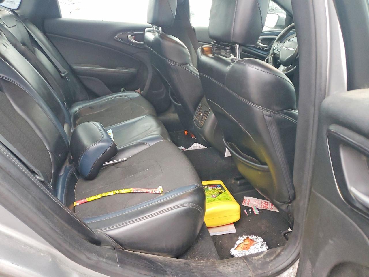 2016 CHRYSLER 200 S photo 10