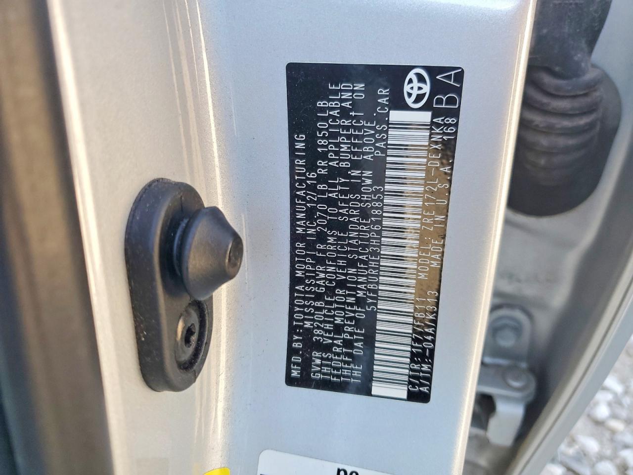2017 TOYOTA COROLLA L photo 12