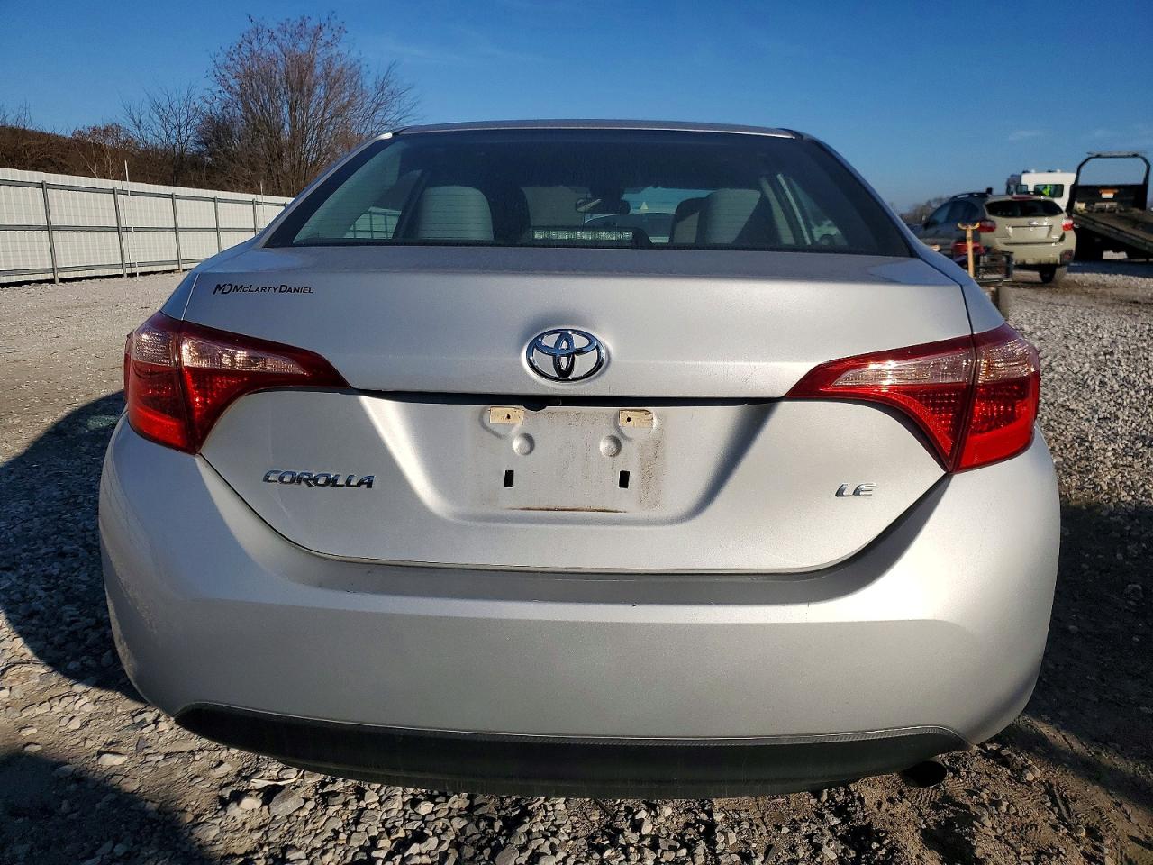 2017 TOYOTA COROLLA L photo 6