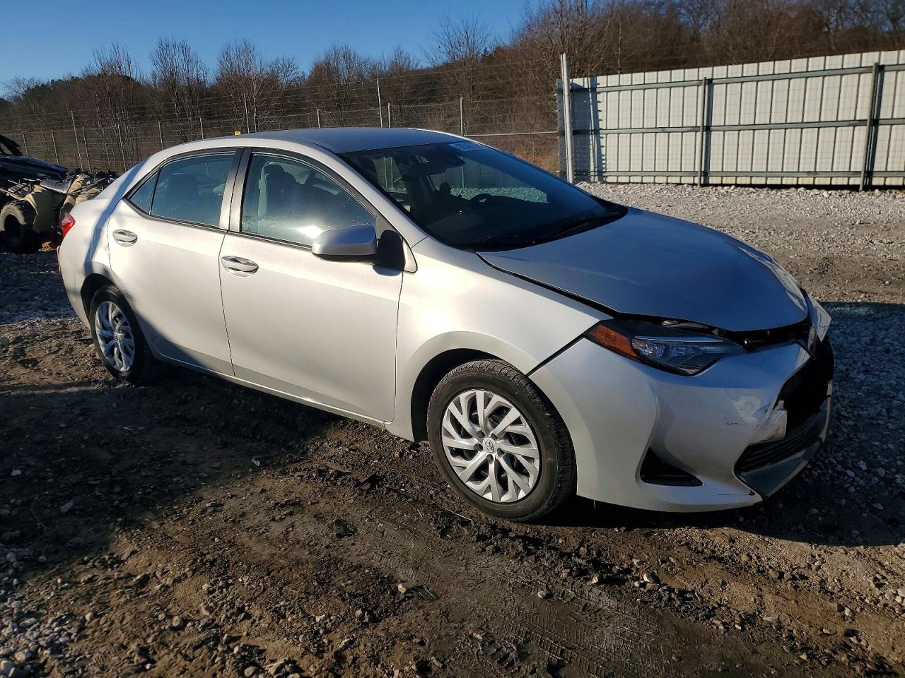 2017 TOYOTA COROLLA L photo 4