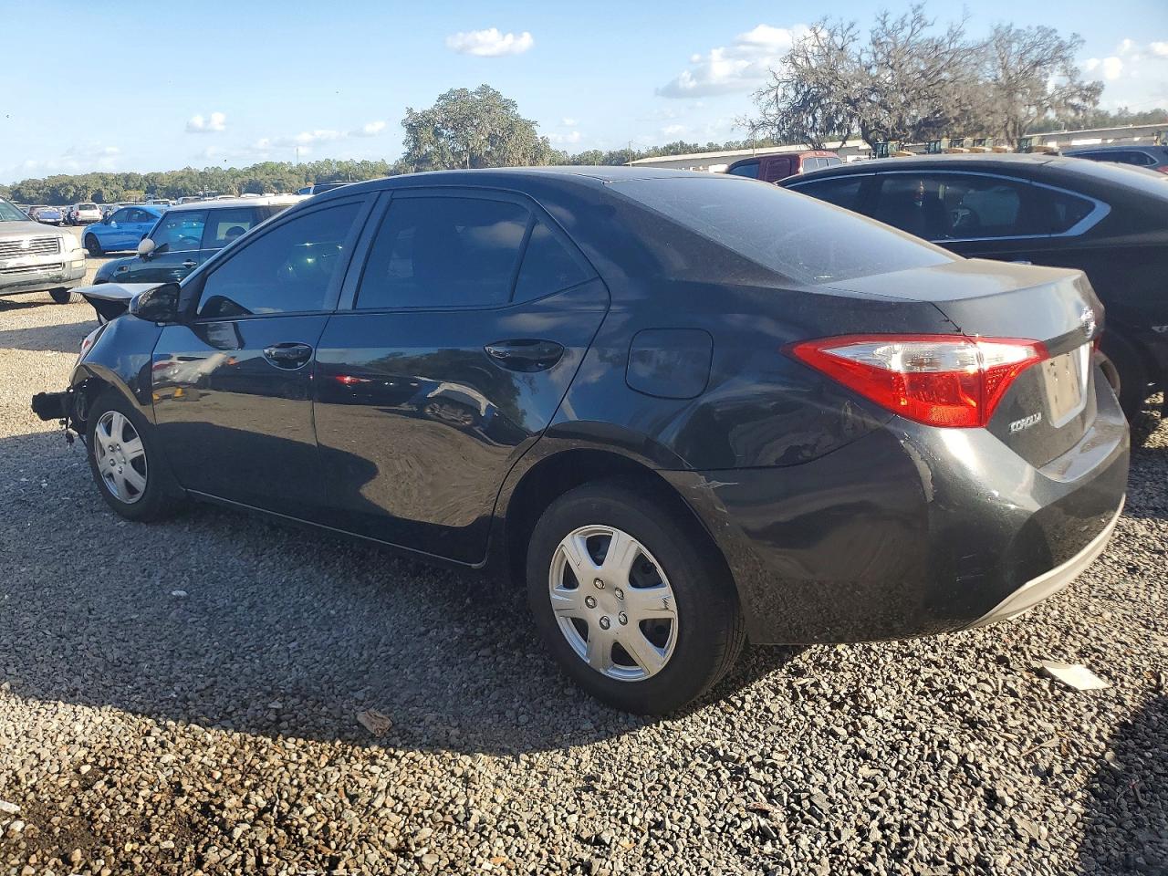 2015 TOYOTA COROLLA L photo 2