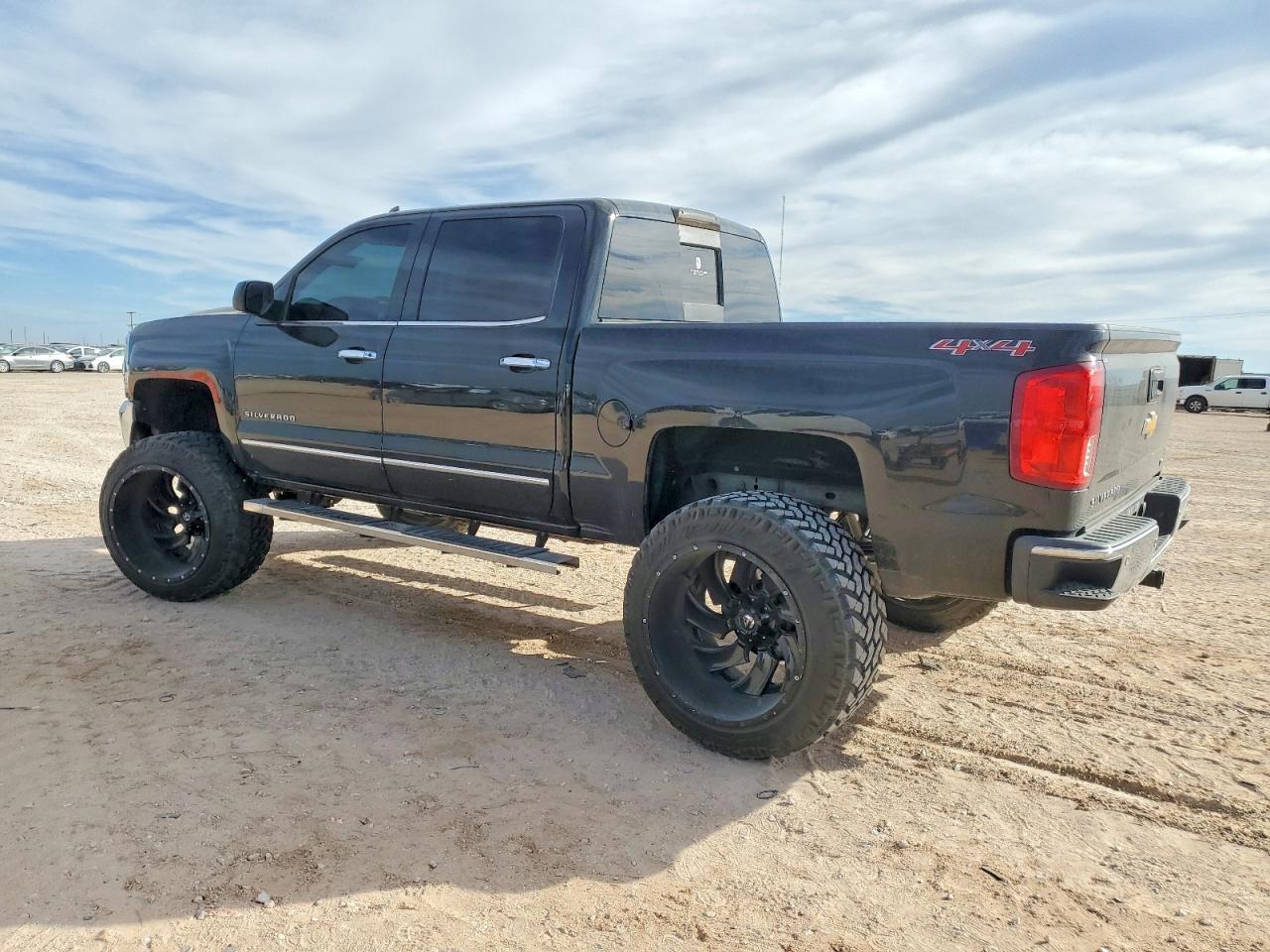 2016 CHEVROLET SILVERADO K1500 LTZ photo 2