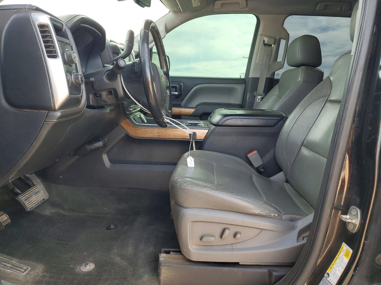2016 CHEVROLET SILVERADO K1500 LTZ photo 7