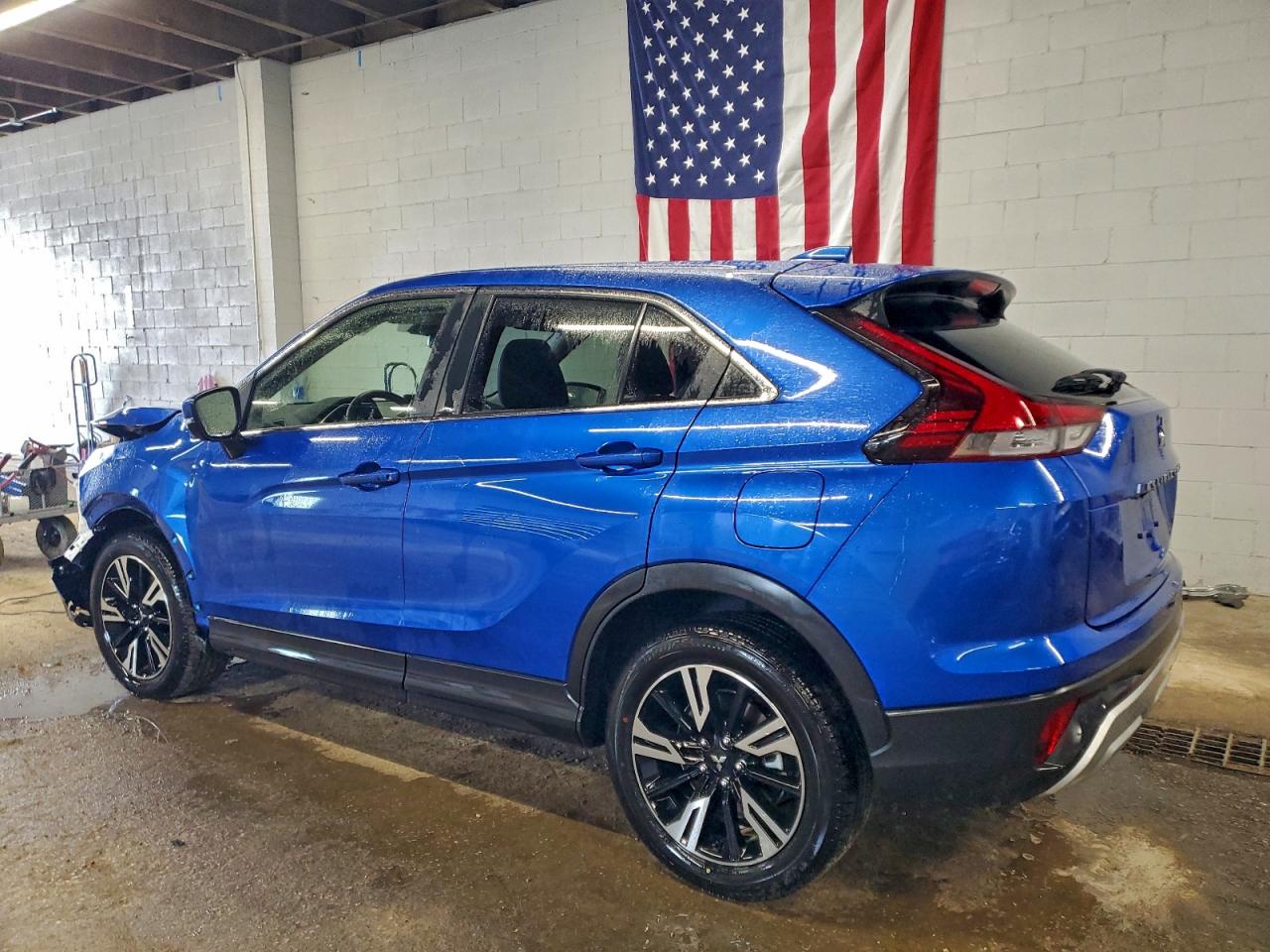 2025 MITSUBISHI ECLIPSE CROSS SE photo 2
