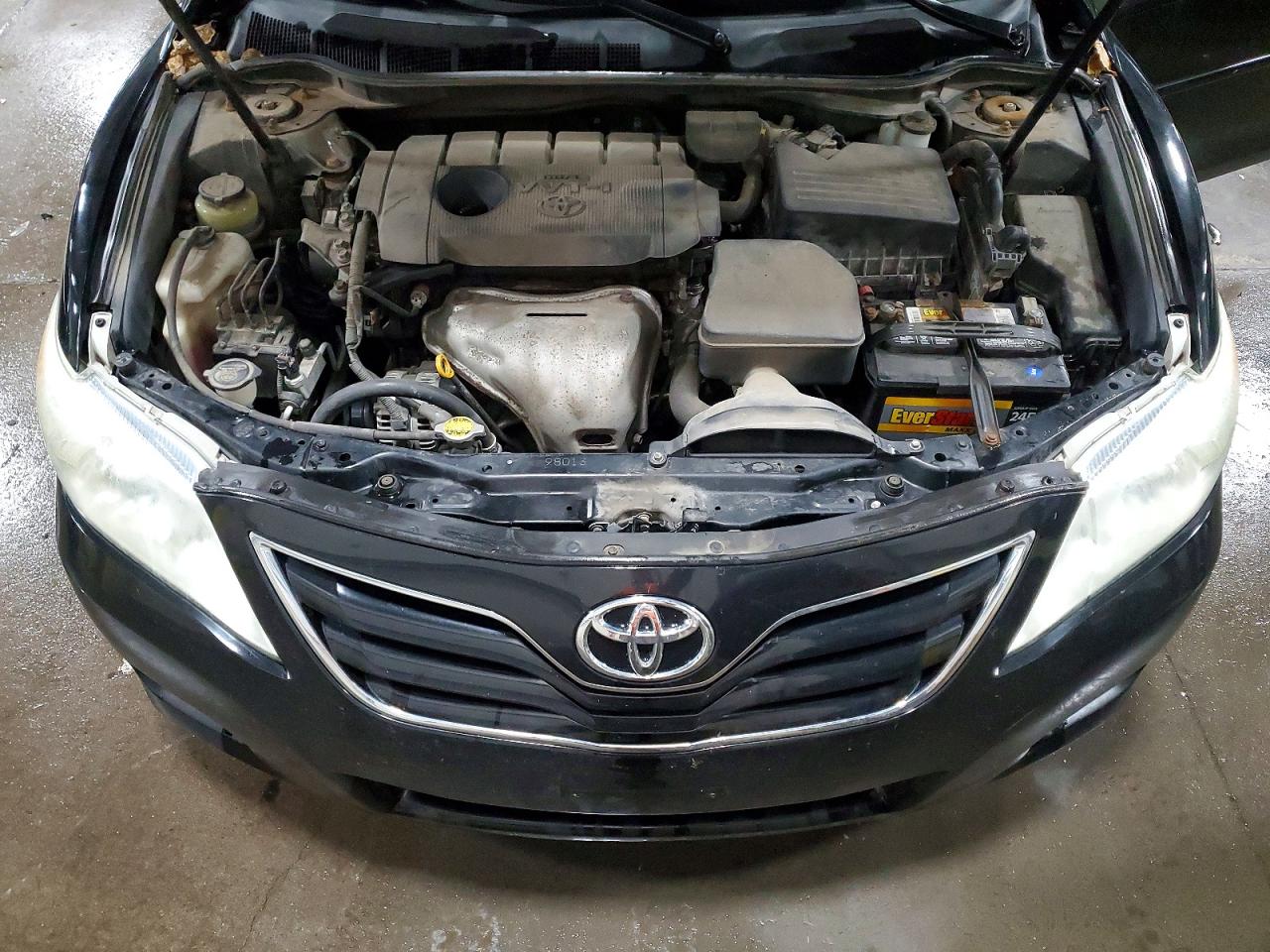 2011 TOYOTA CAMRY BASE photo 11