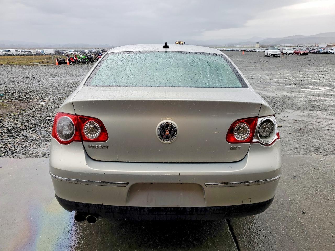 2010 VOLKSWAGEN PASSAT KOMFORT photo 16