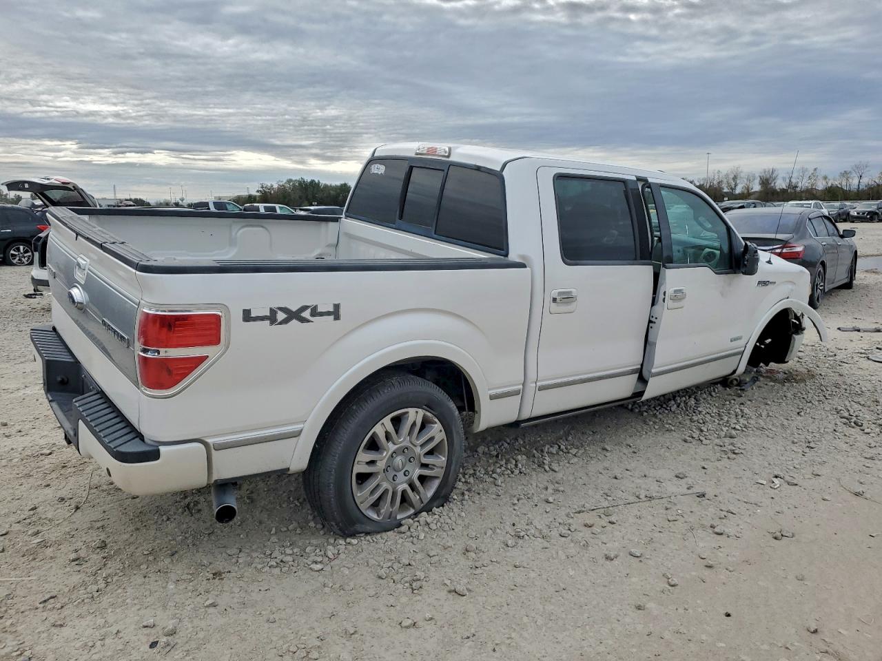 2011 FORD F150 SUPERCREW photo 7
