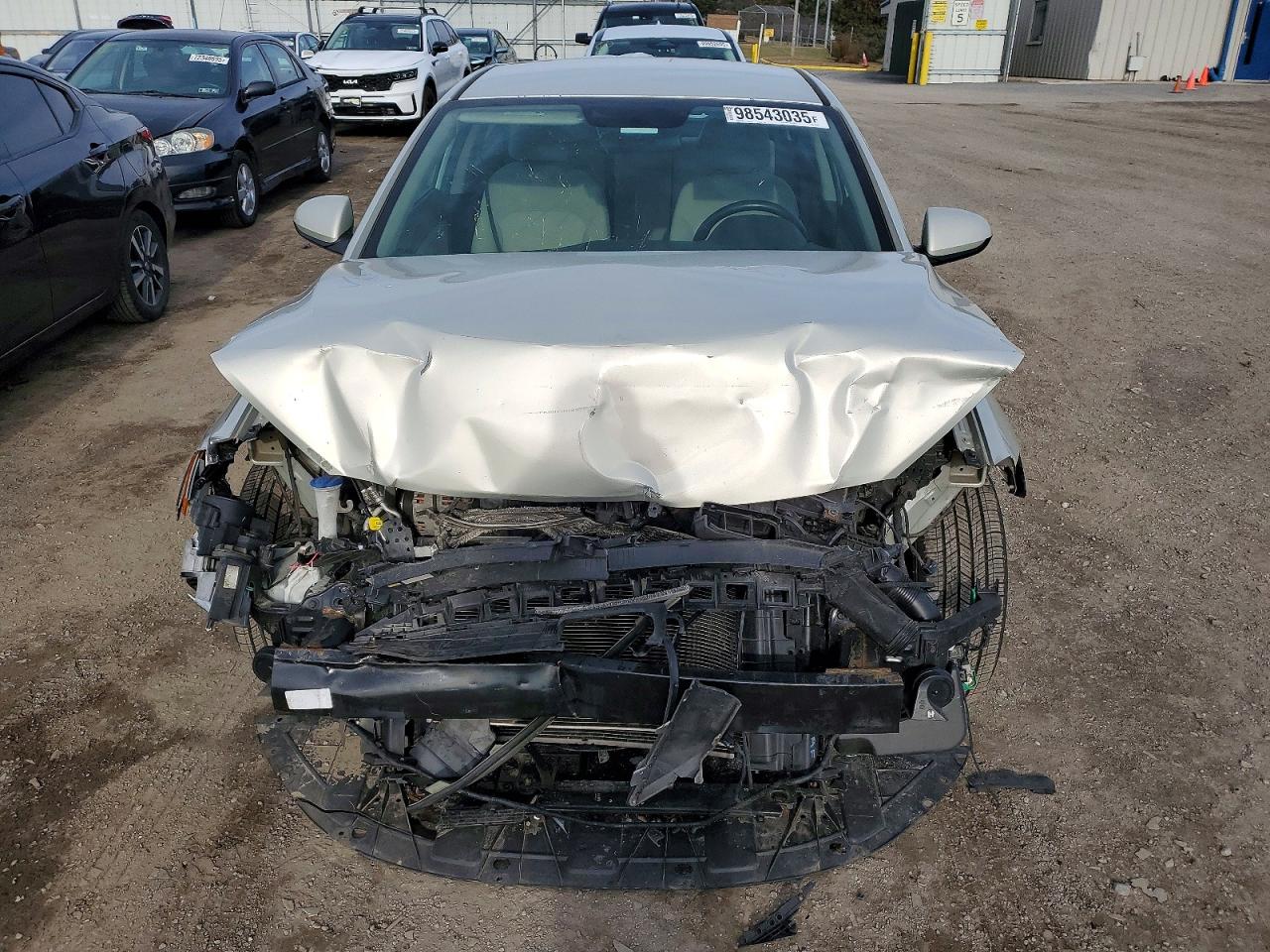 2017 HYUNDAI ELANTRA SE photo 5