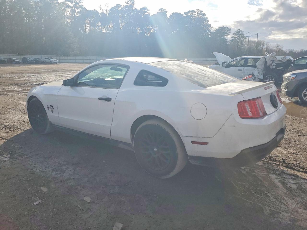 2012 FORD MUSTANG photo 4